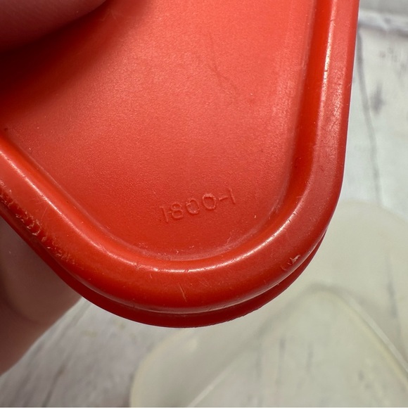 tupperware Red seal Triangle Food Container pantry organization food prep - Picture 6 of 9